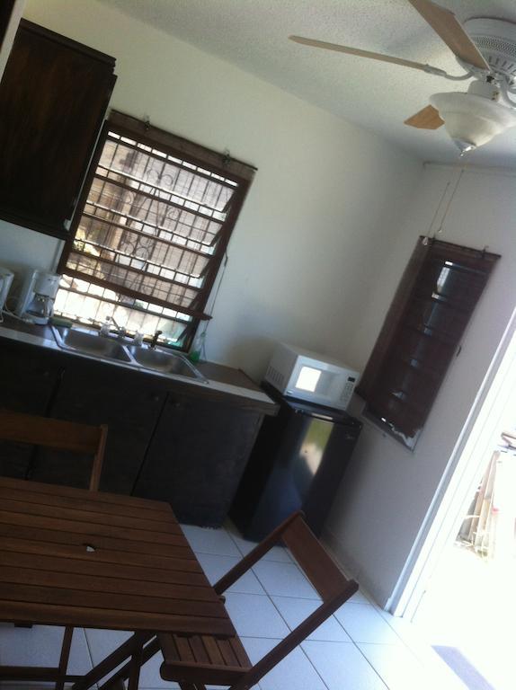 Vicky'S Keys Hostel Upper Prince's Quarter ห้อง รูปภาพ