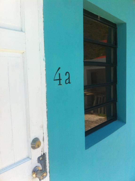 Vicky'S Keys Hostel Upper Prince's Quarter ห้อง รูปภาพ