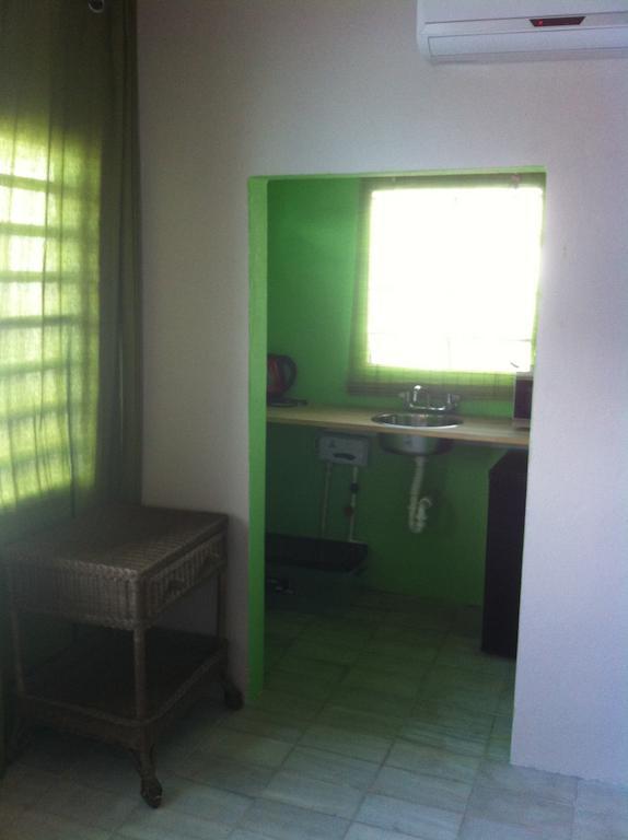 Vicky'S Keys Hostel Upper Prince's Quarter ห้อง รูปภาพ