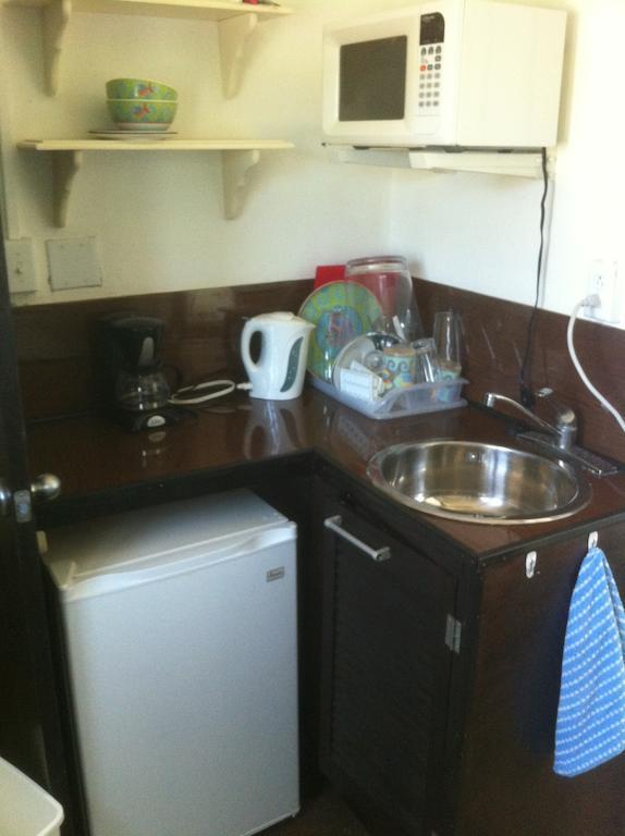 Vicky'S Keys Hostel Upper Prince's Quarter ห้อง รูปภาพ