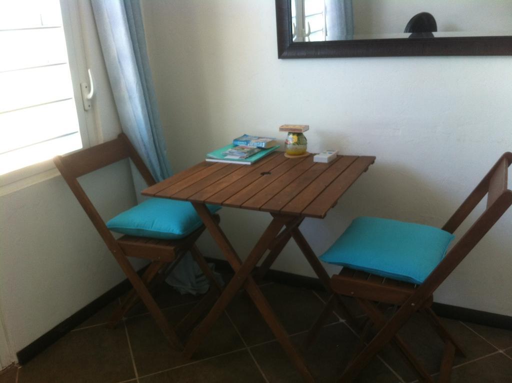 Vicky'S Keys Hostel Upper Prince's Quarter ห้อง รูปภาพ