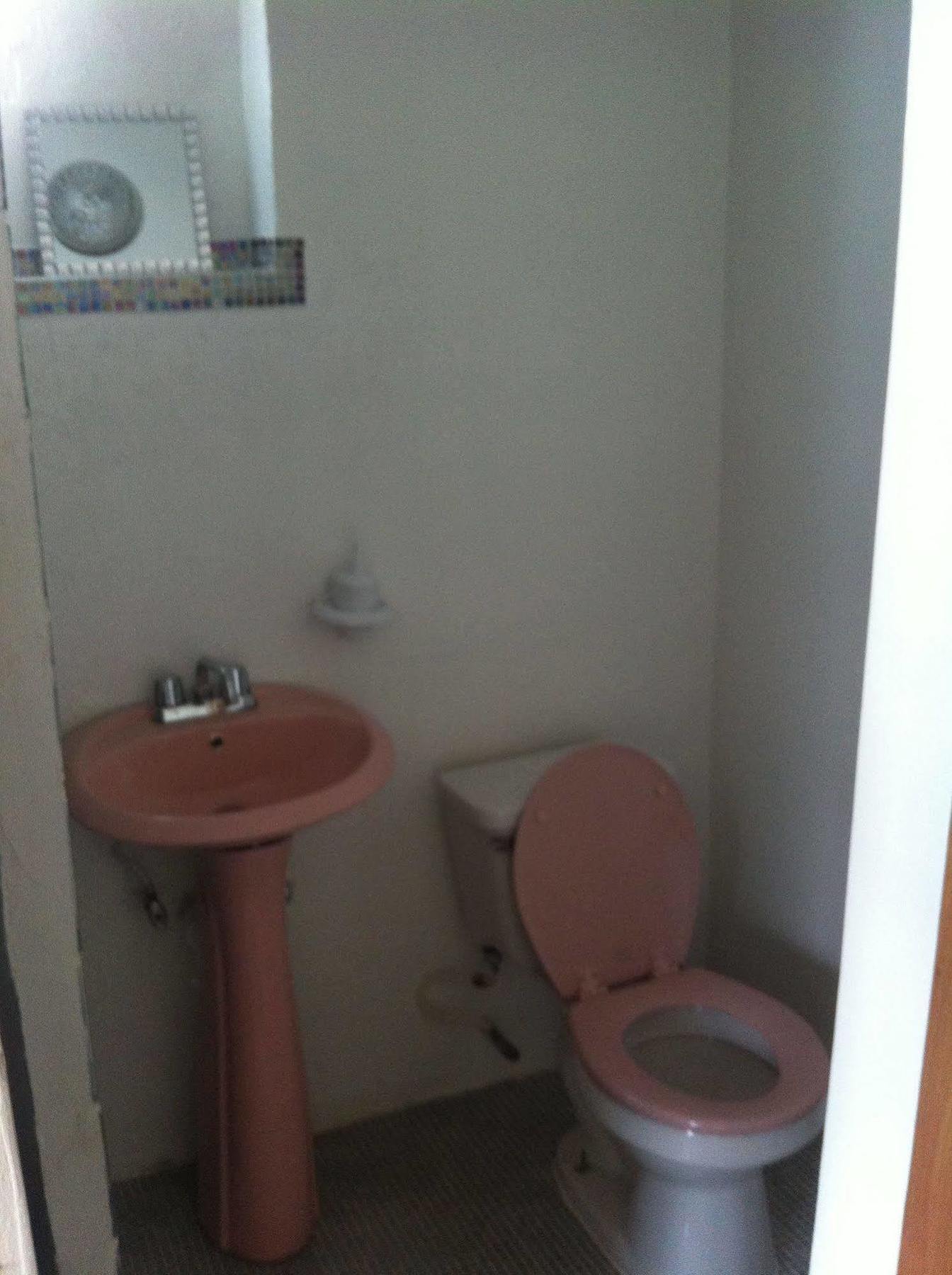 Vicky'S Keys Hostel Upper Prince's Quarter ภายนอก รูปภาพ
