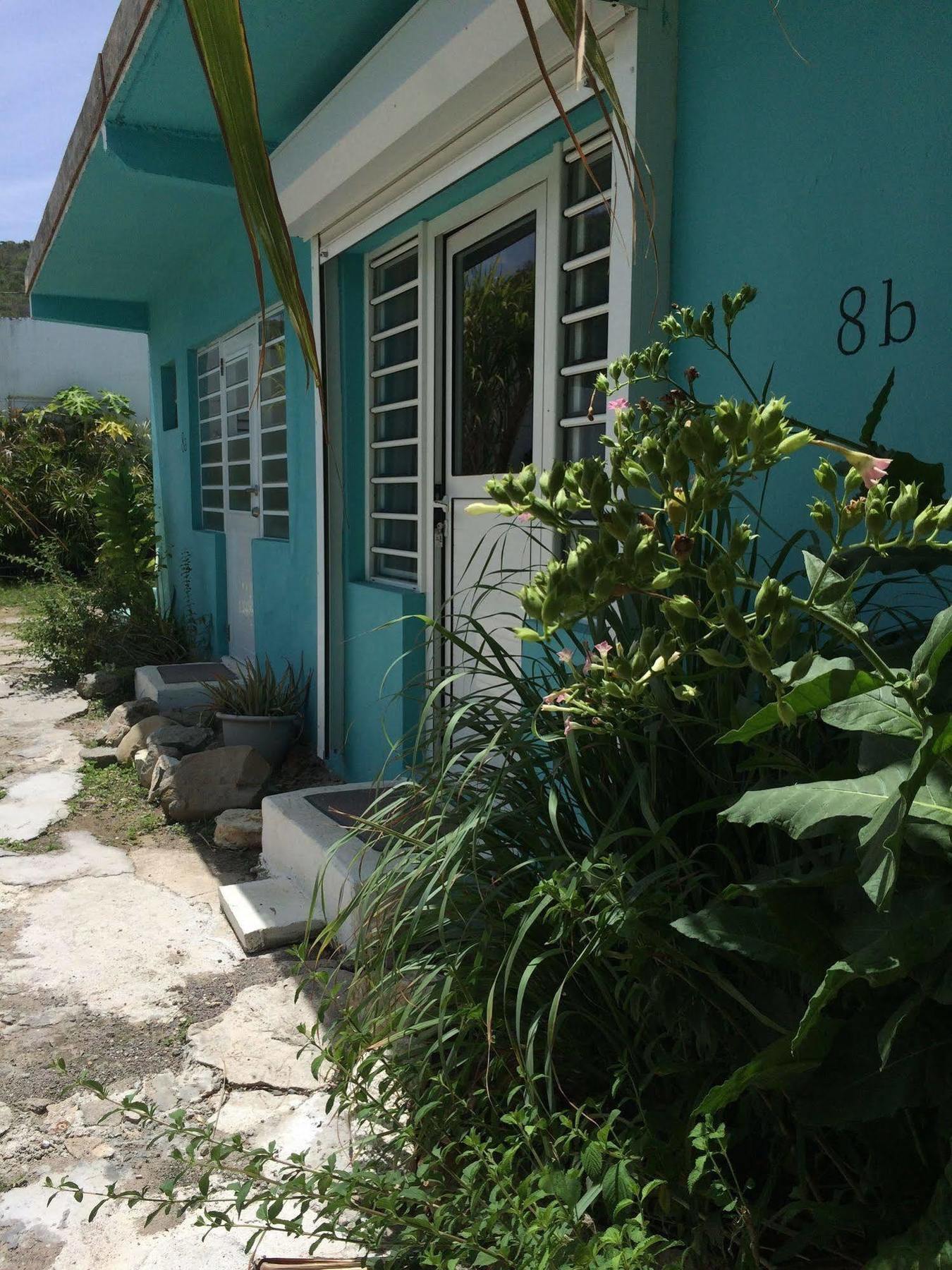 Vicky'S Keys Hostel Upper Prince's Quarter ภายนอก รูปภาพ